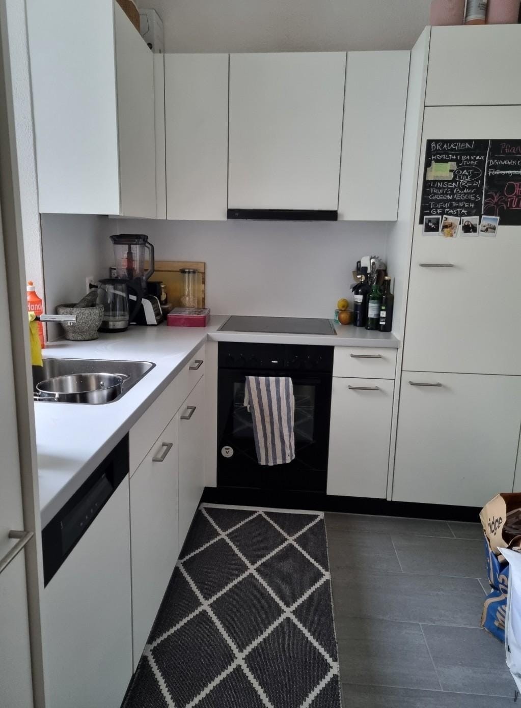 Zimmer in einer Wohngemeinschaft, Foto 1 von 4
