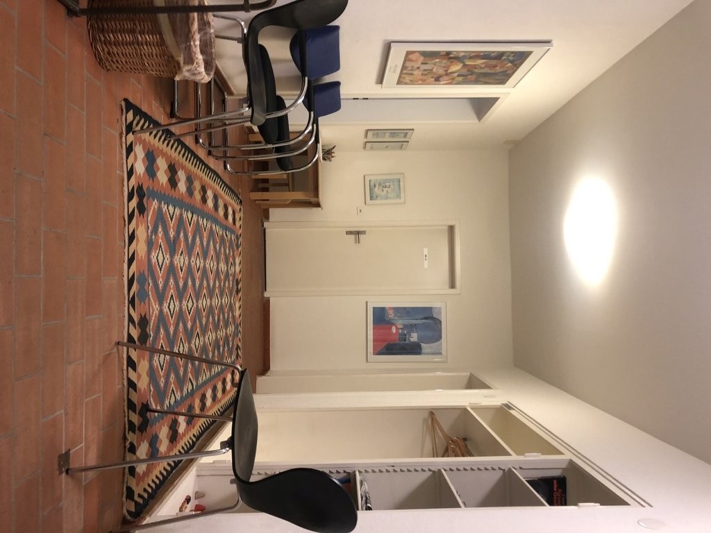 103m² office