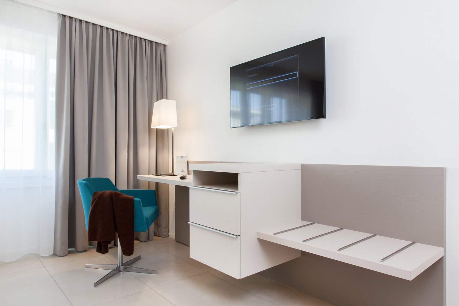 3 ½ Zimmer möblierte Wohnung