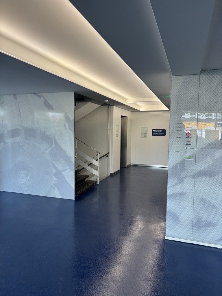 1105m² commercial