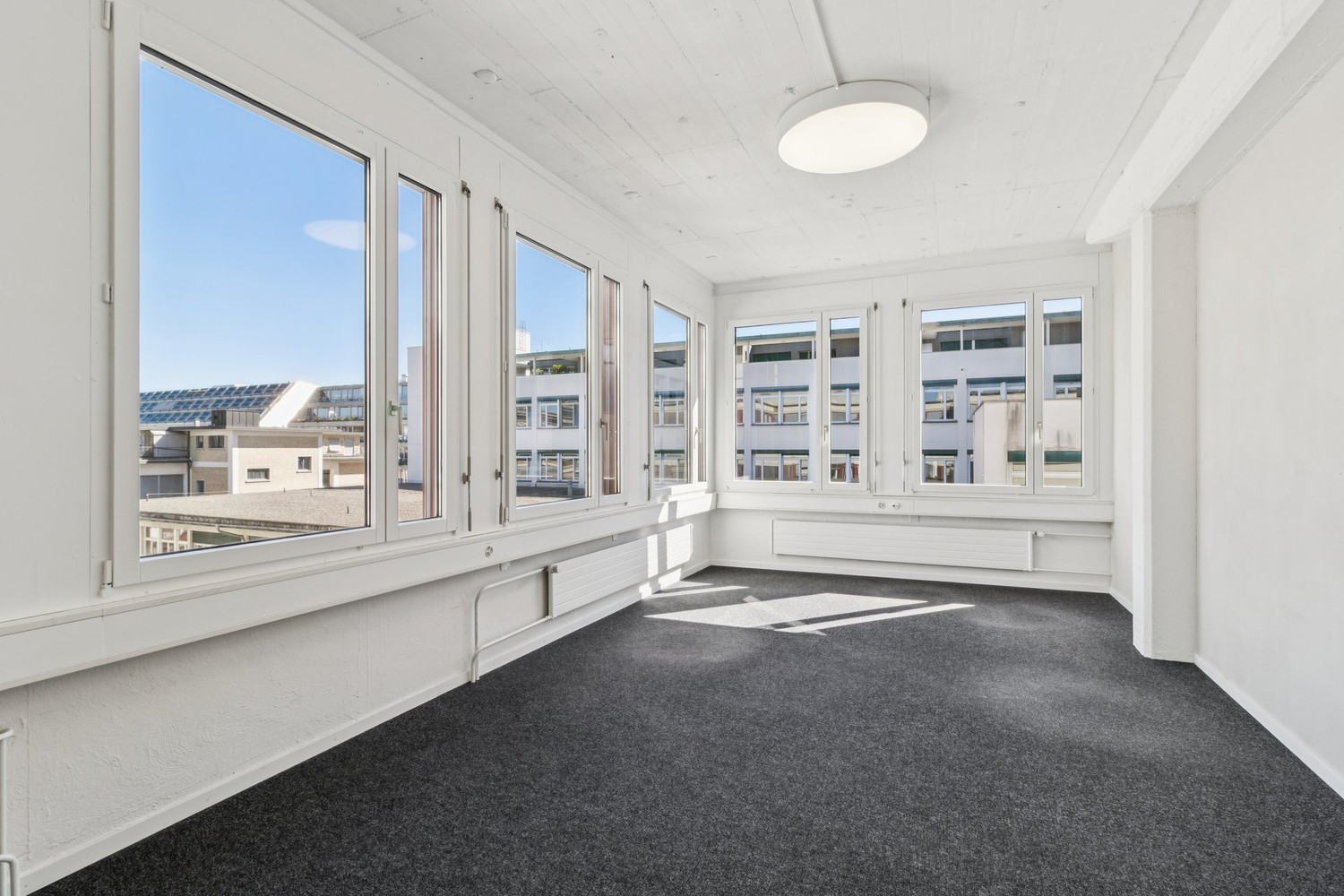 872m² de bureaux