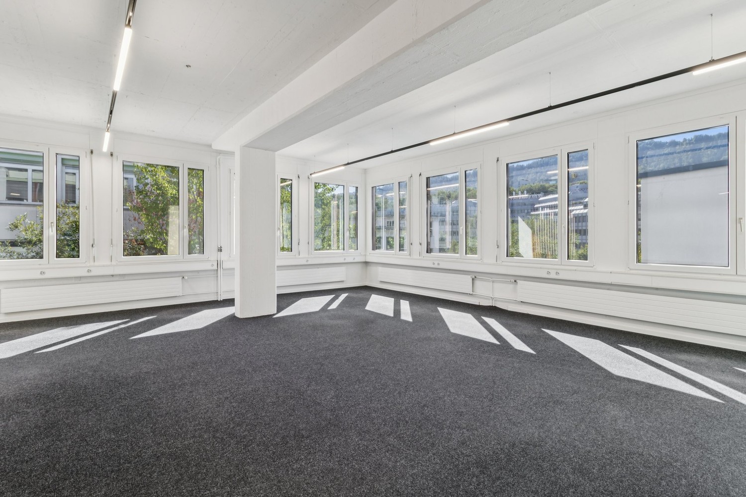 872m² de bureaux