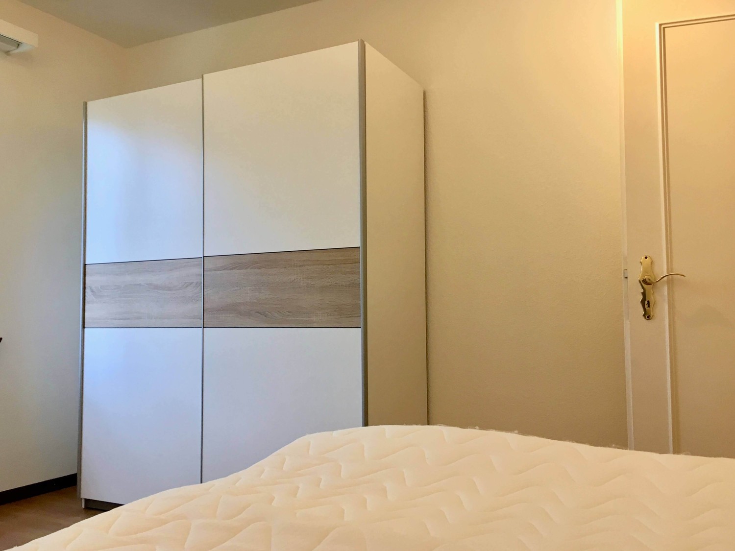 Zimmer in einer Wohngemeinschaft, Foto 1 von 10
