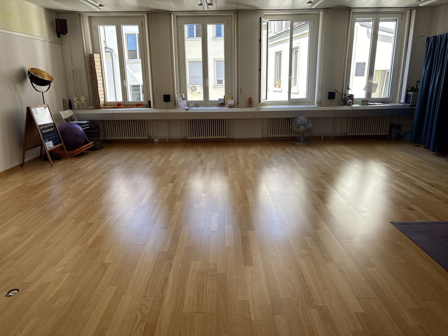 50m² commercial