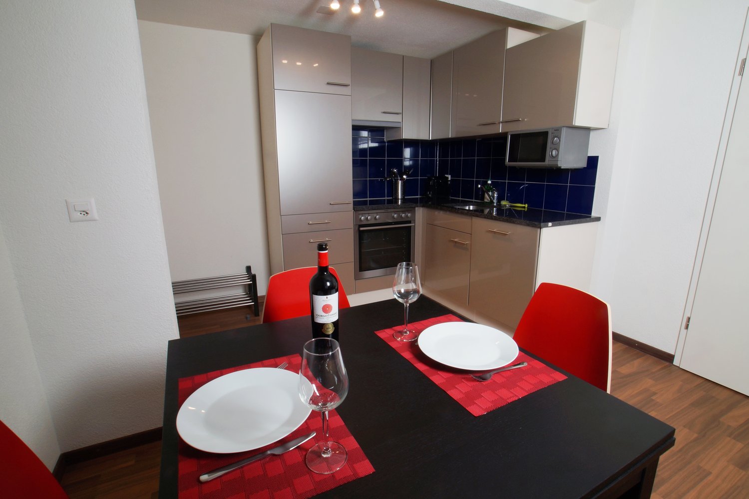 2 rooms furnished flat