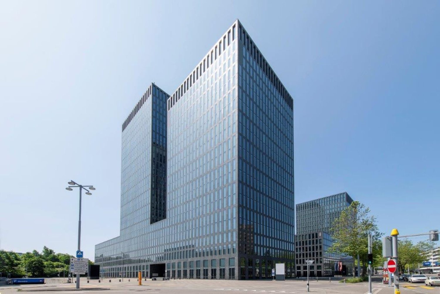 4500m² office