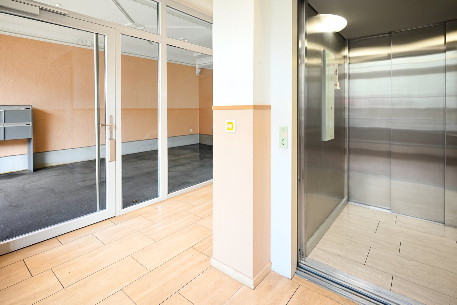 150m² ufficio, foto 3 di 10