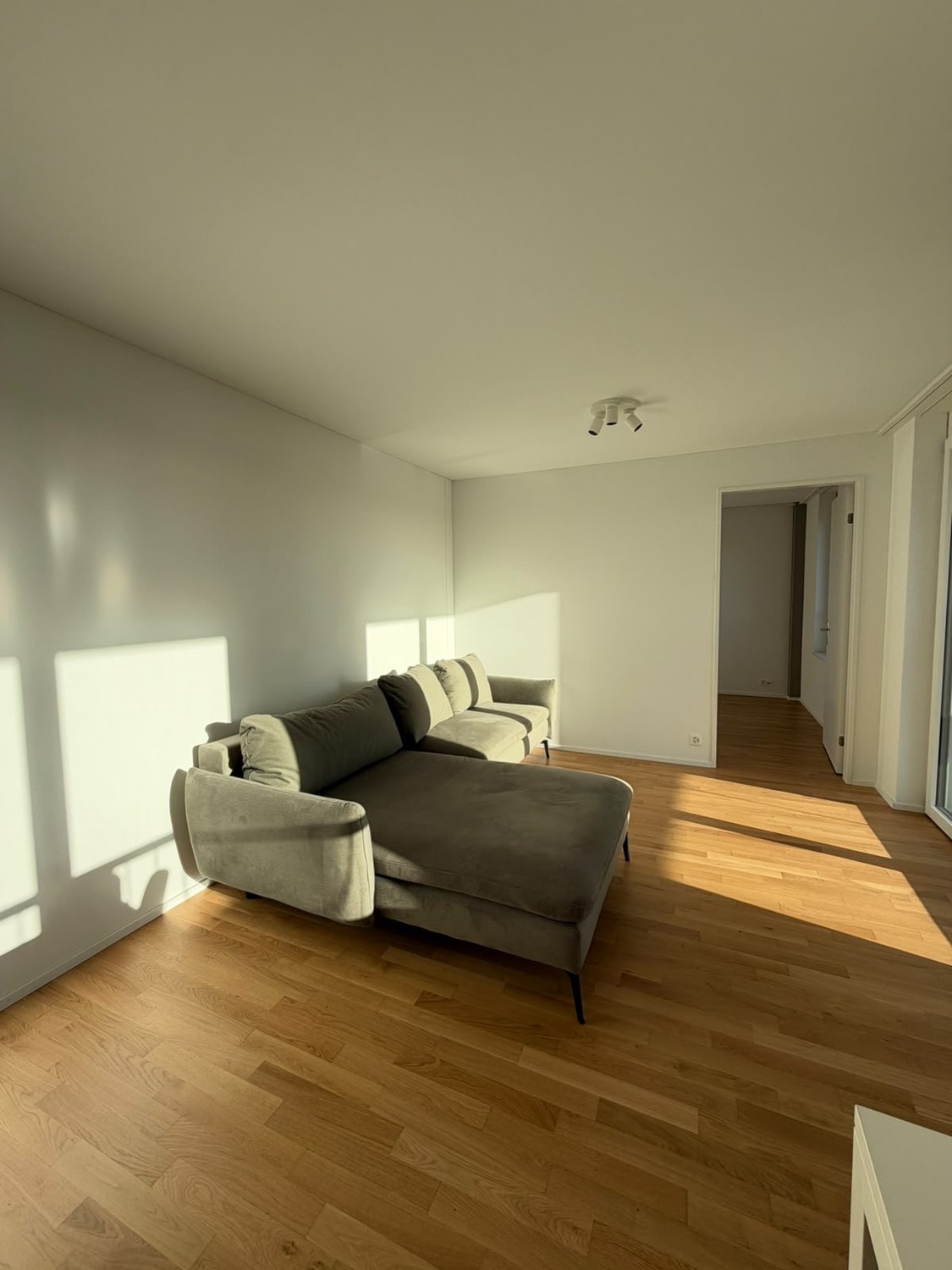 3 ½ rooms apartment, Foto 1 von 9