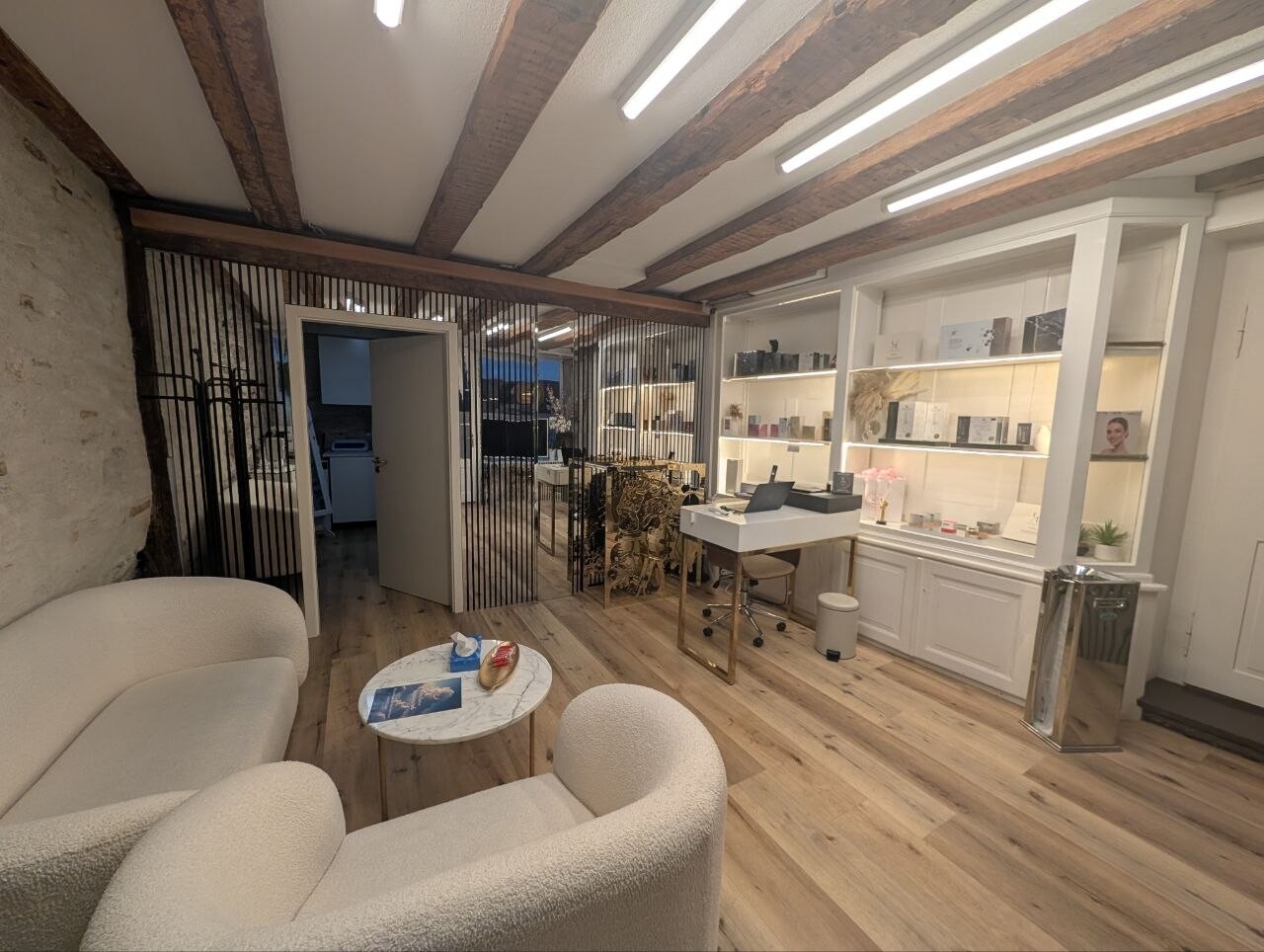 56m² de commerce