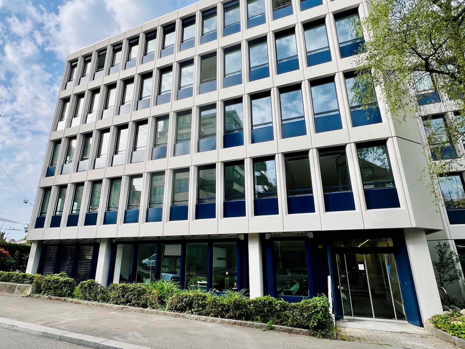 47-170m² commercial