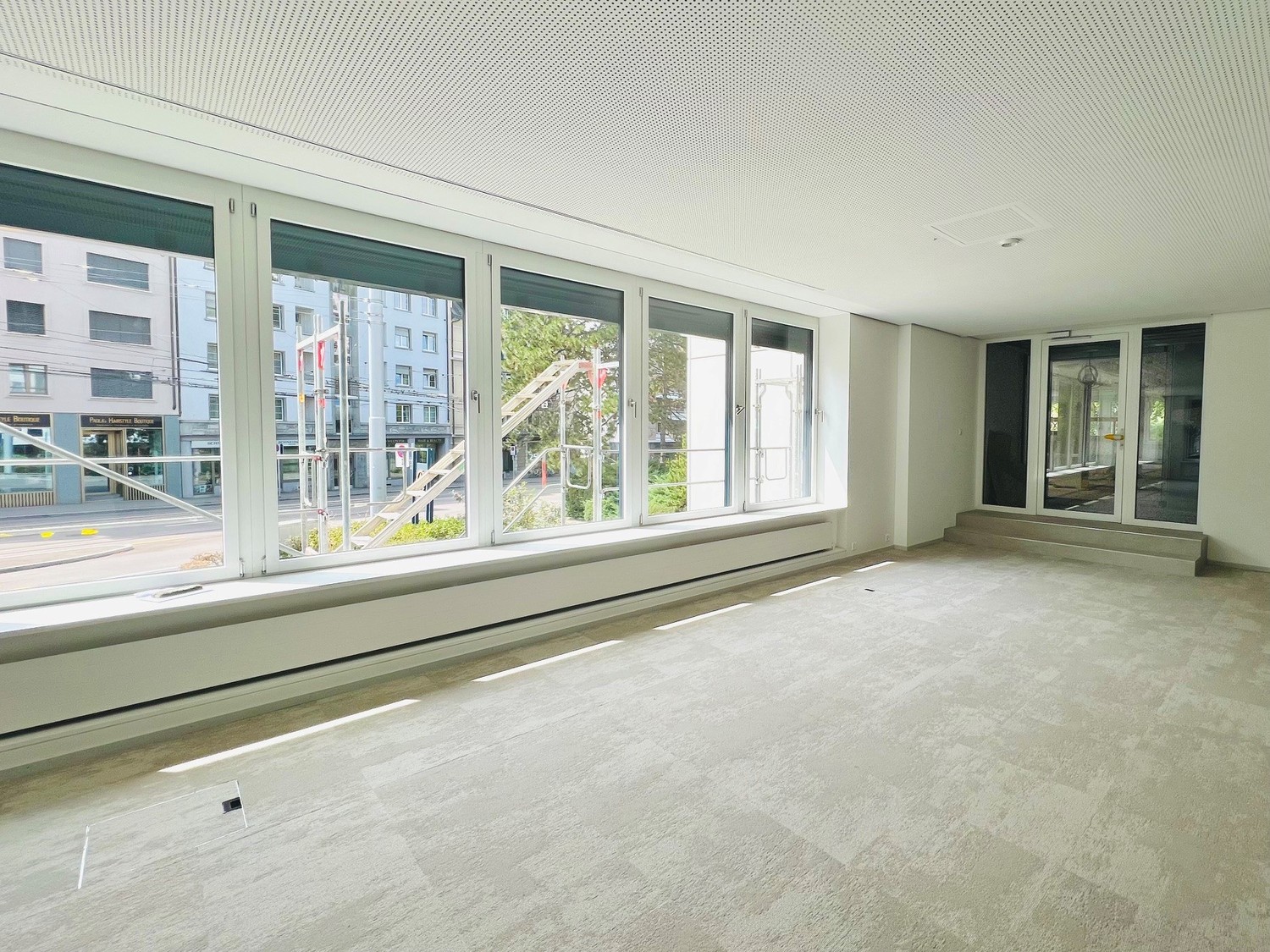 47-170m² commercial