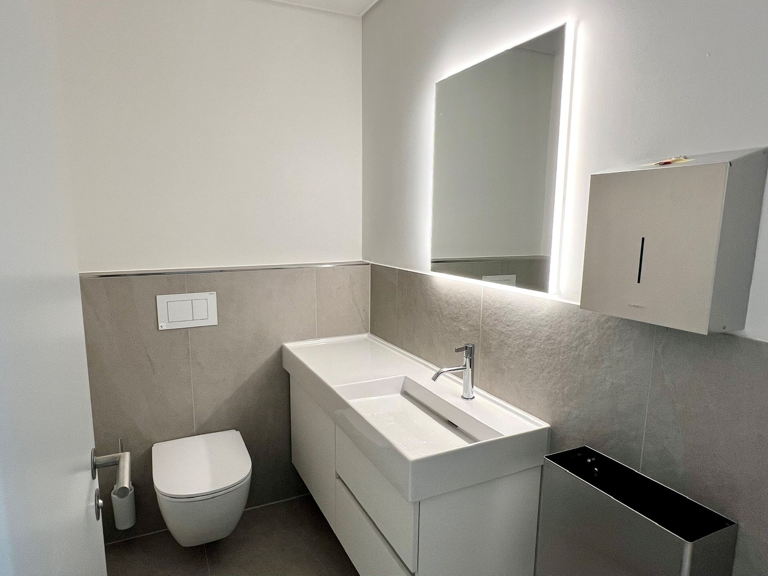 47-170m² commercial