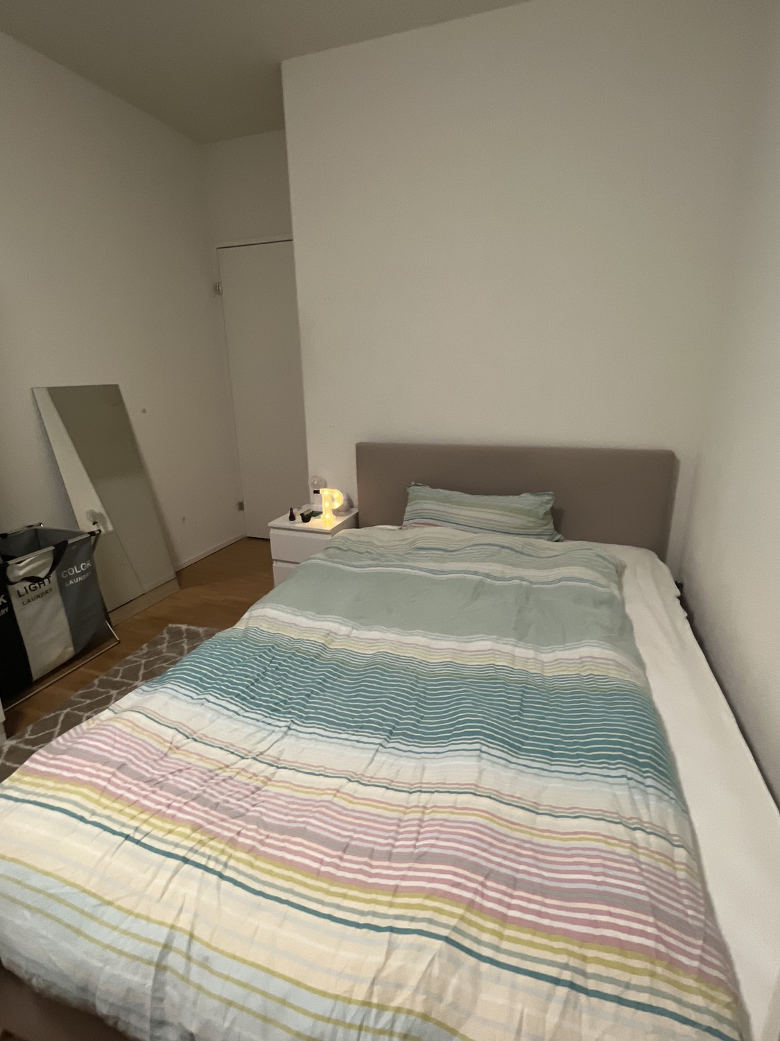 Room in a shared flat, Foto 1 von 5