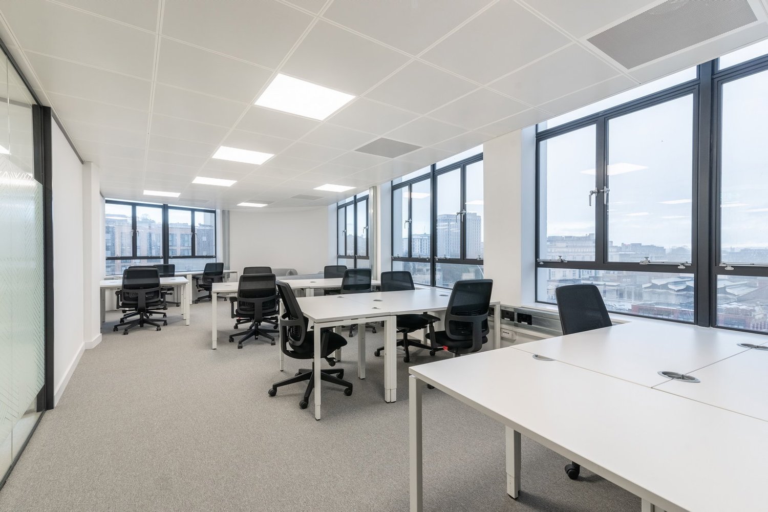 Bureau de 300m²
