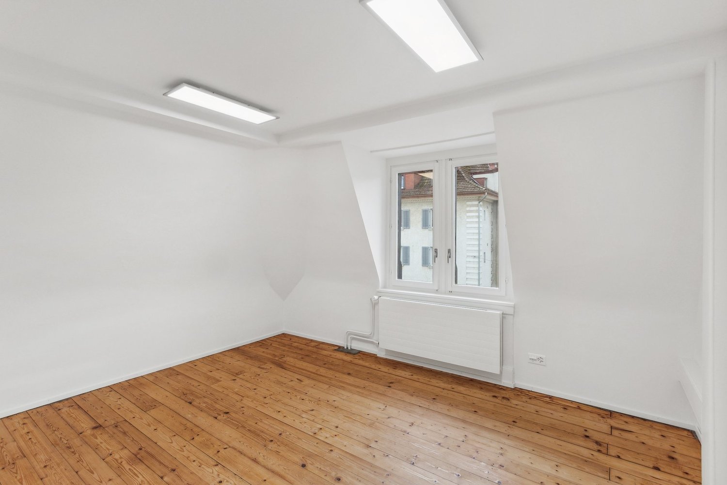 13m² office