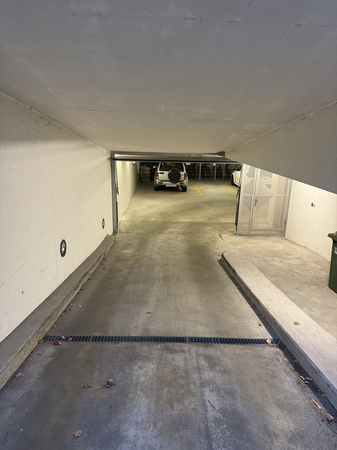 Emplacement de parking souterrain, photo 2 sur 3