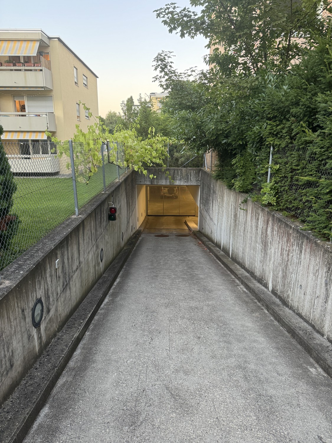 Emplacement de parking souterrain, photo 1 sur 3