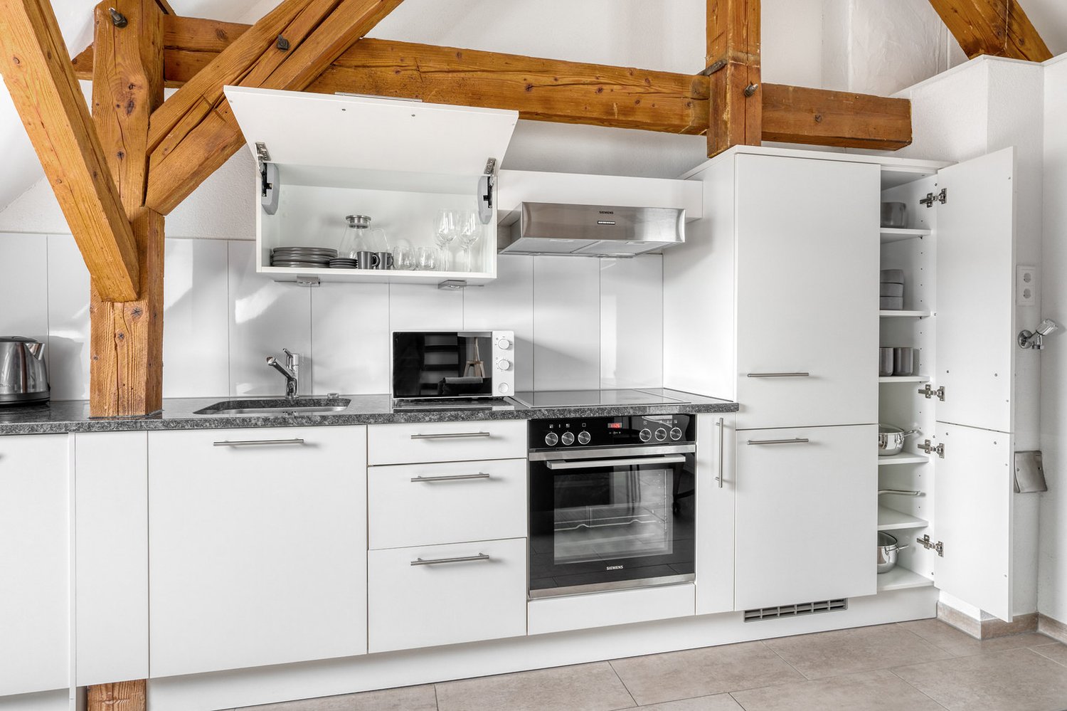 2 ½ rooms furnished flat