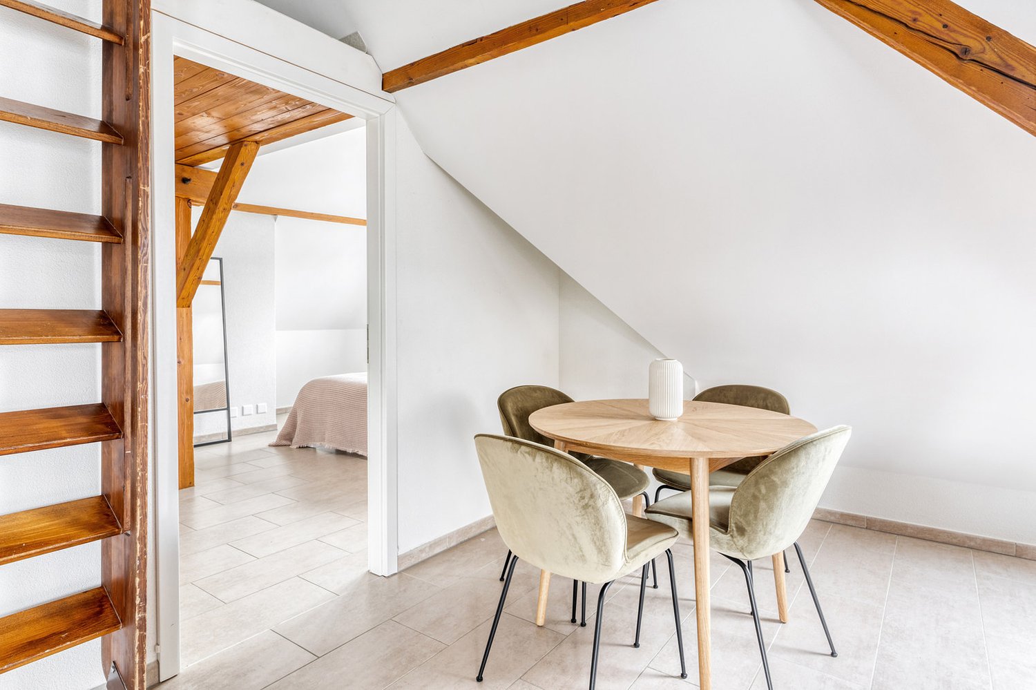2 ½ rooms furnished flat