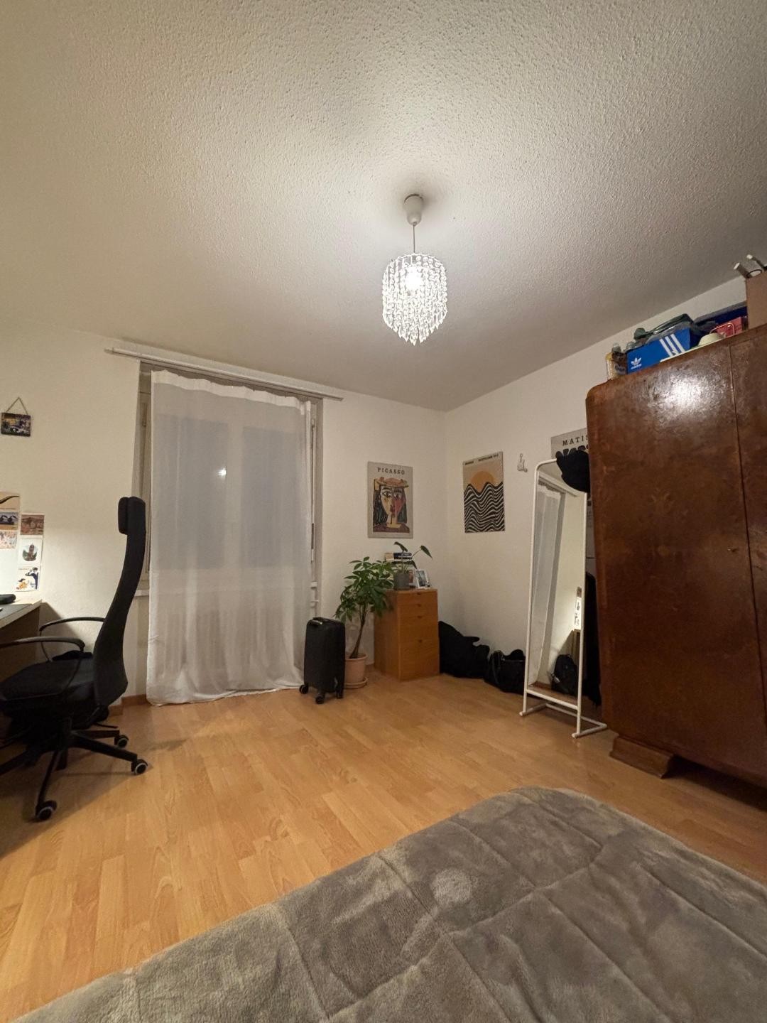 Camera in un appartamento condiviso, foto 2 di 6