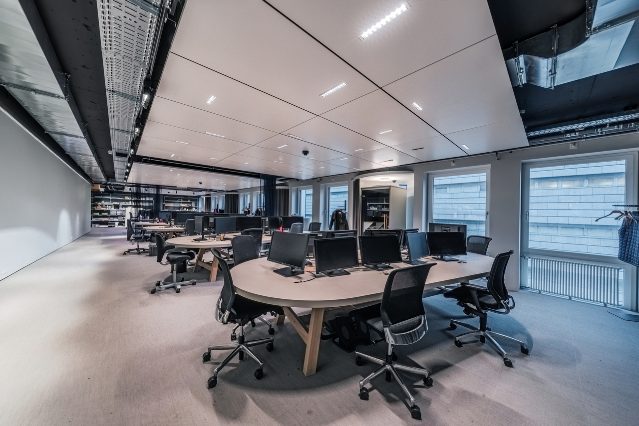 528m² bureau