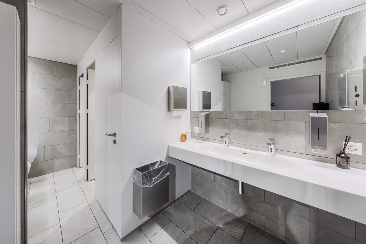 528m² bureau