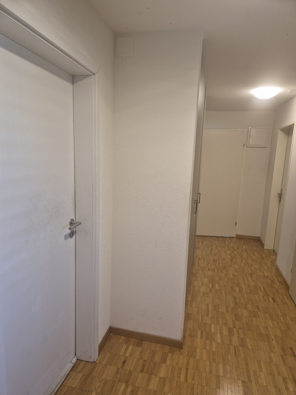Zimmer in einer Wohngemeinschaft, Foto 1 von 9