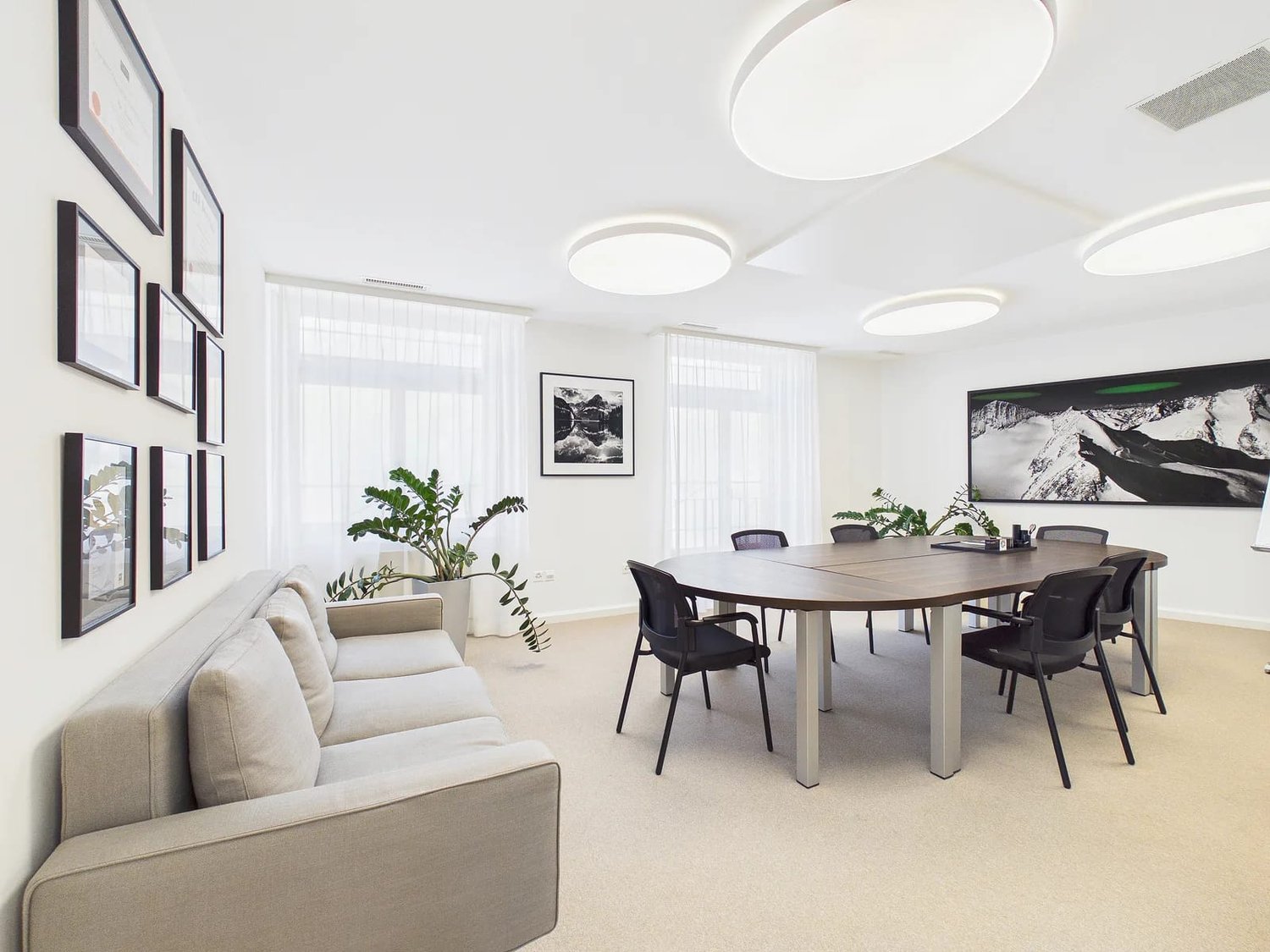 155m² office