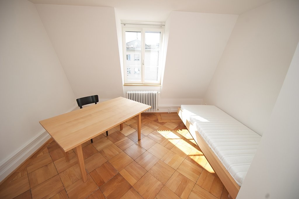 1 room furnished flat