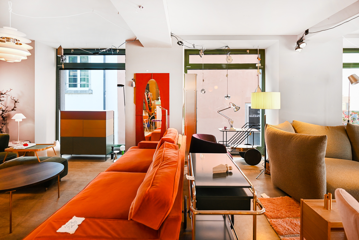 131m² negozio