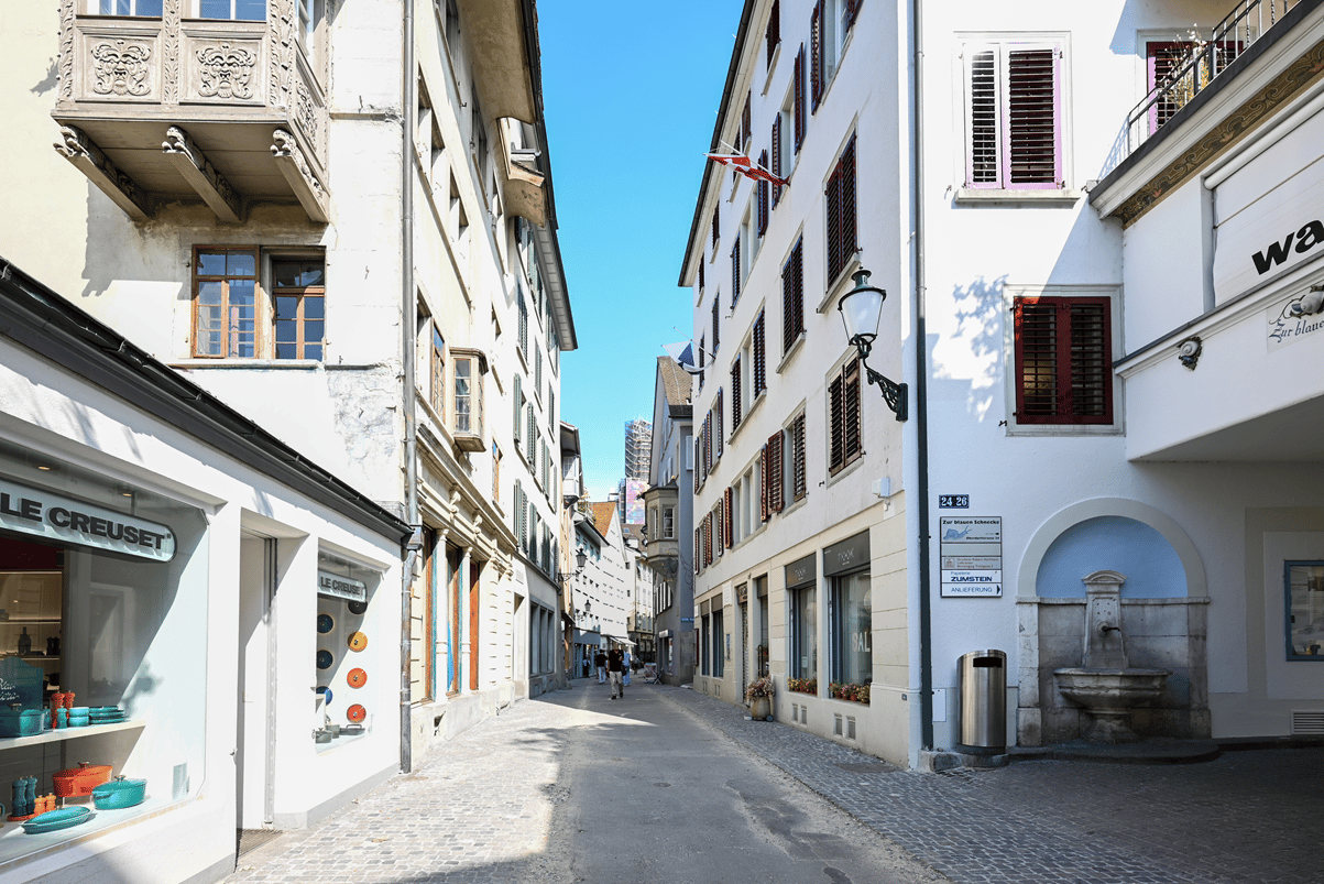 131m² negozio