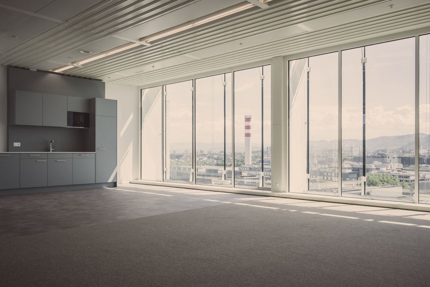 620m² office