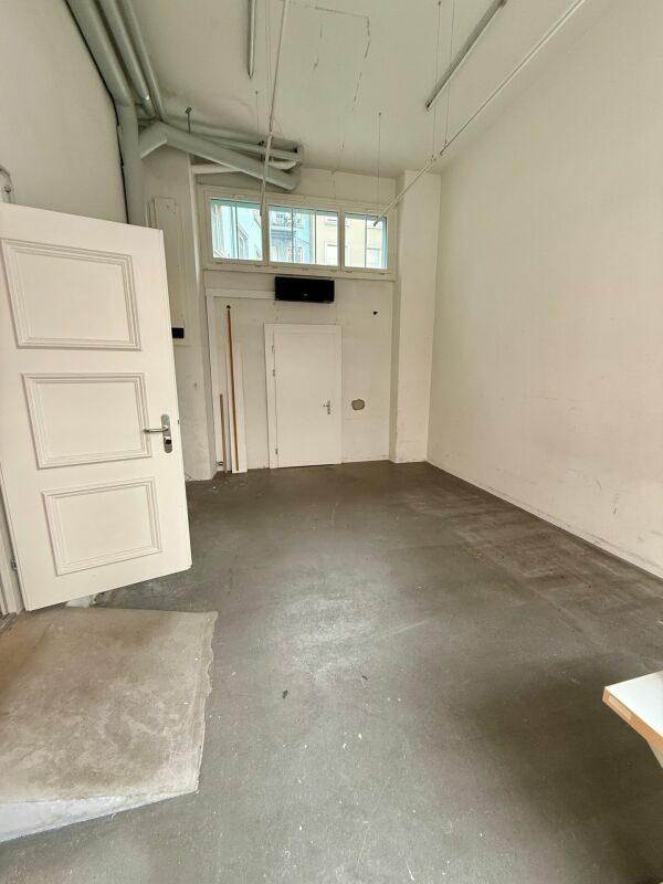 Magasin de 290m²