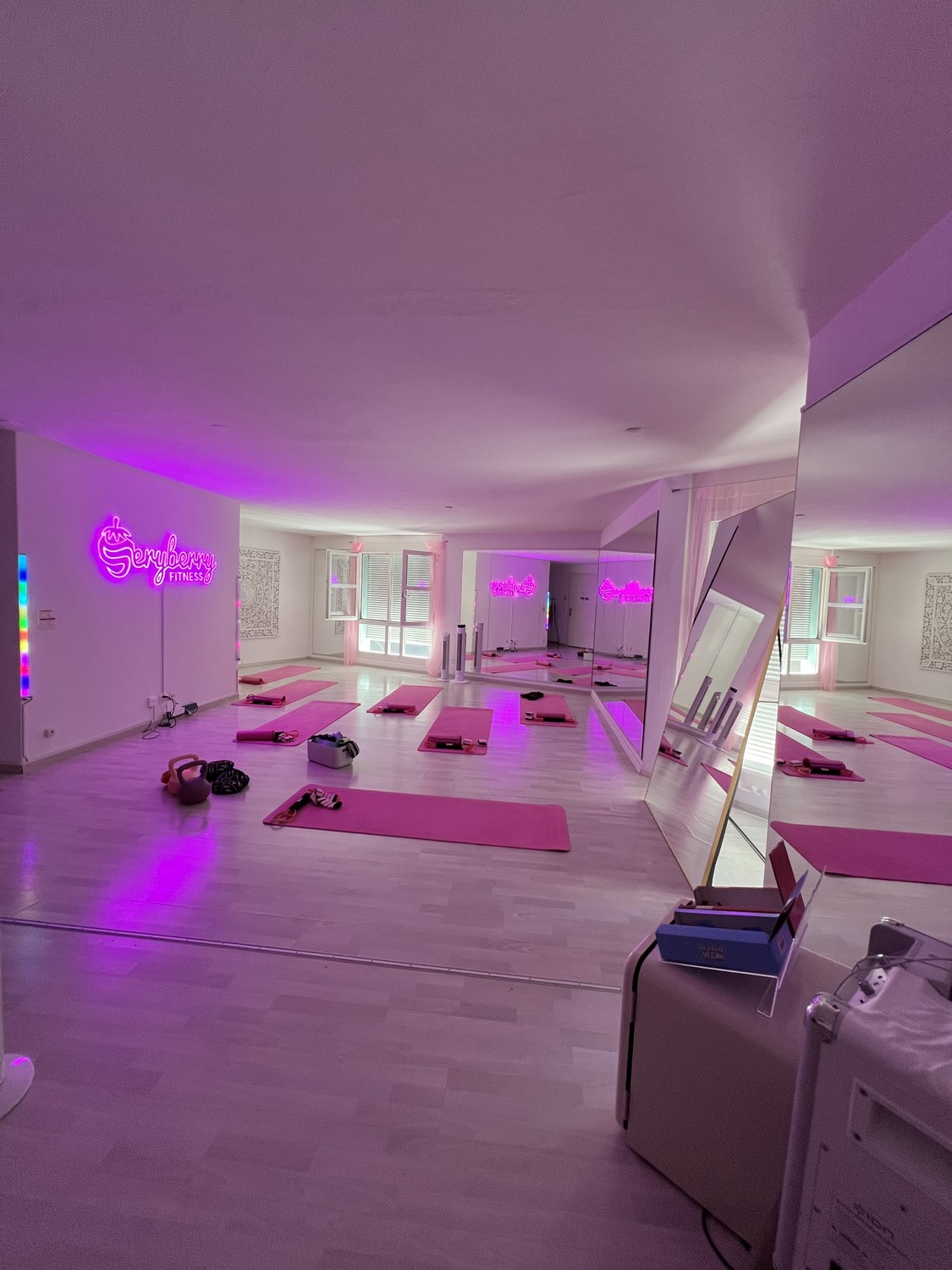 55m² commercial