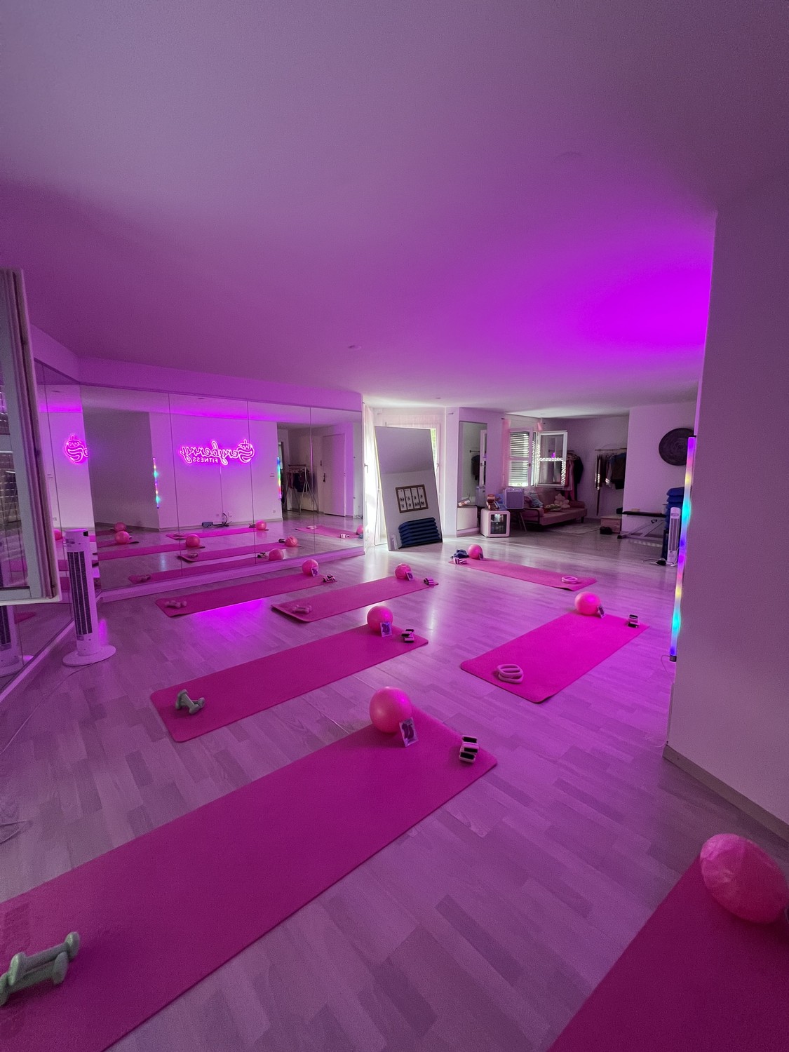 55m² commercial