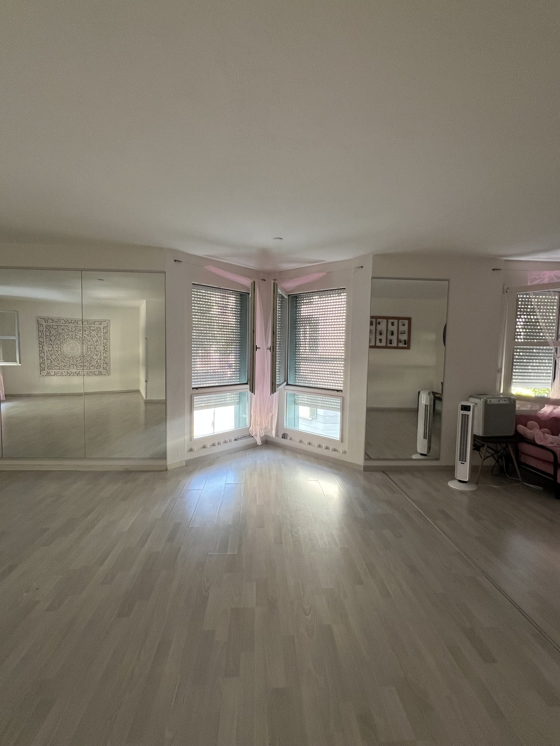 55m² commercial