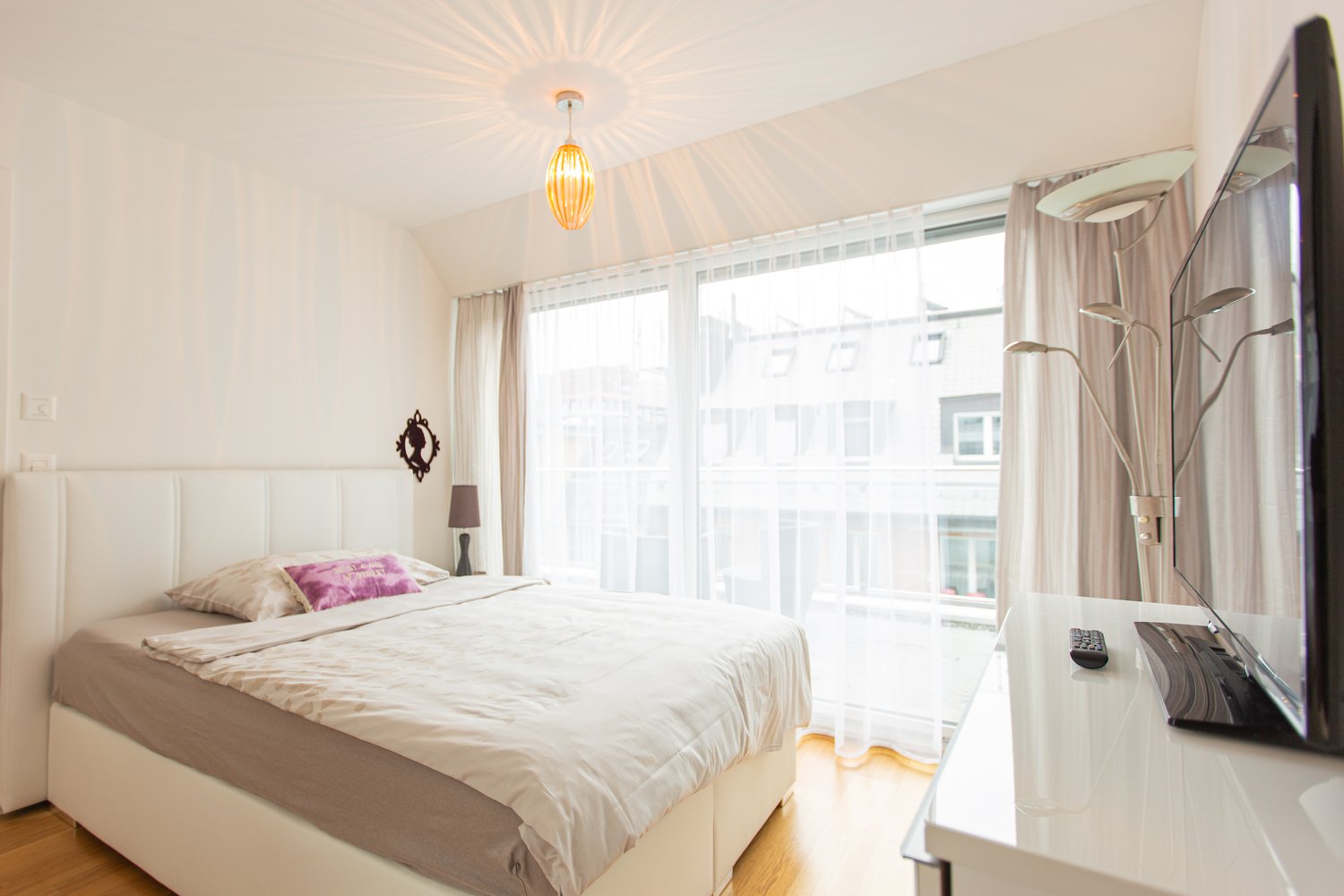 2-Zimmer-Wohnung möbliert