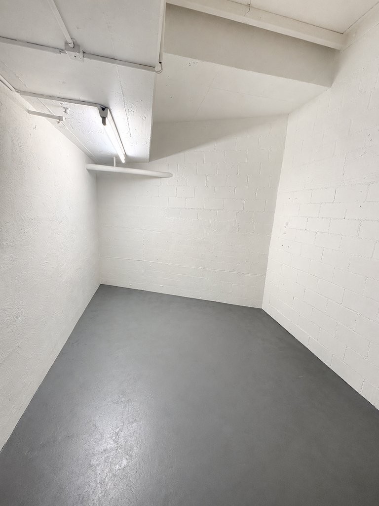 193m² storage room, Foto 2 von 4