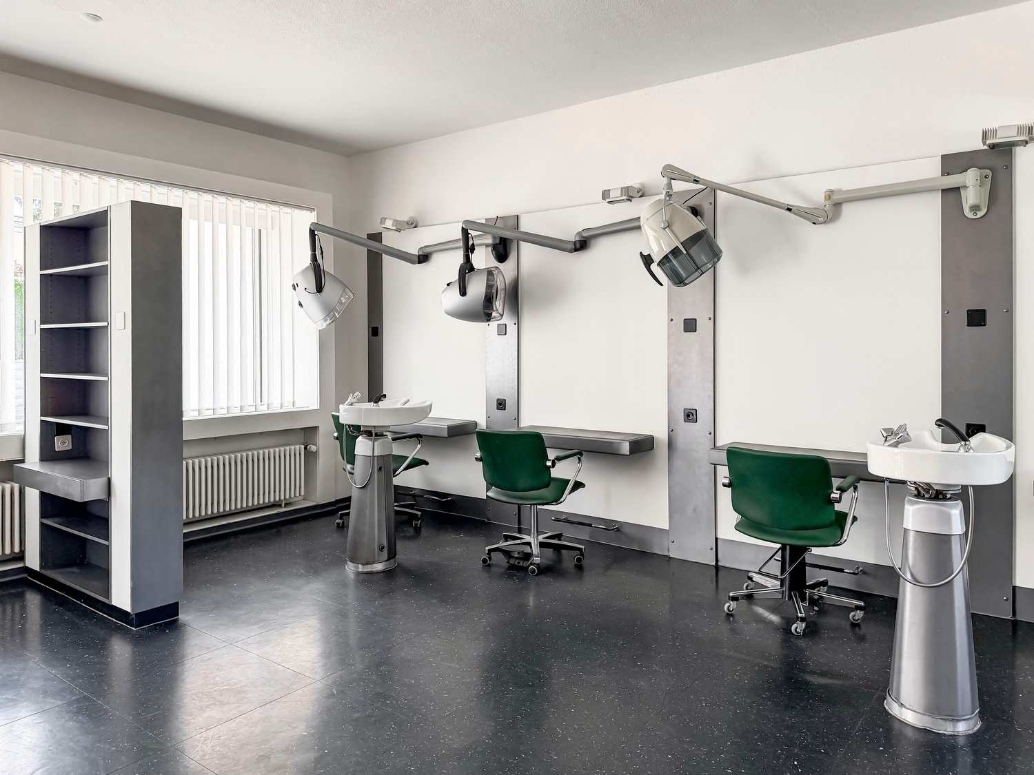 52m² negozio, foto 4 di 6