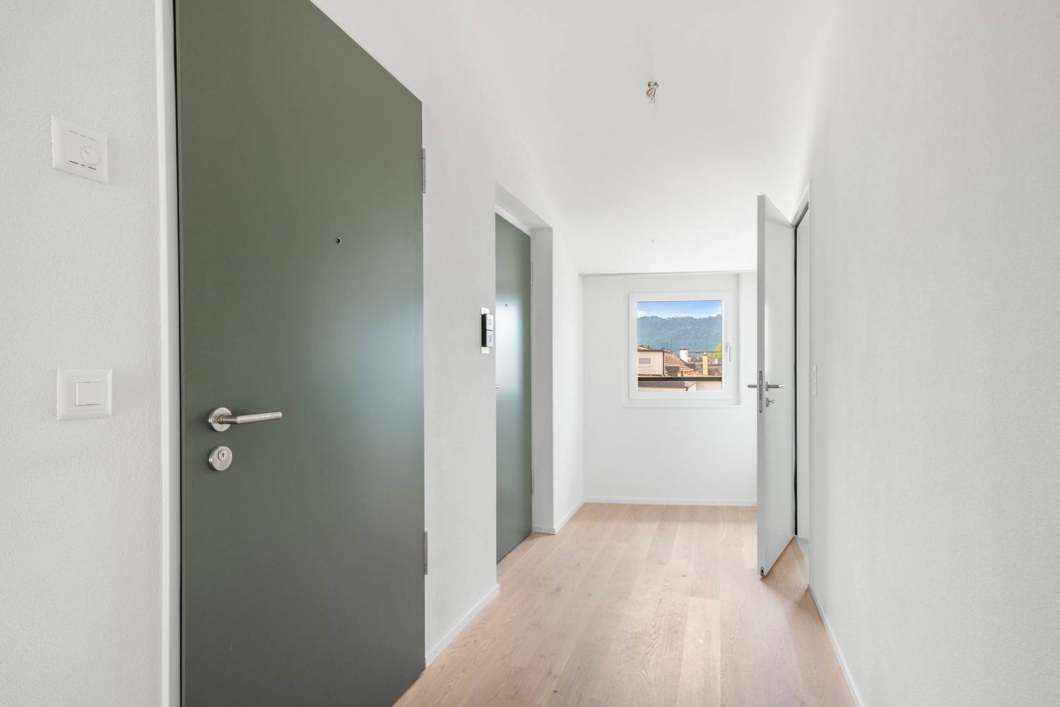 6 ½ rooms apartment, Foto 1 von 10