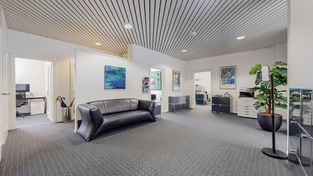 114m² office
