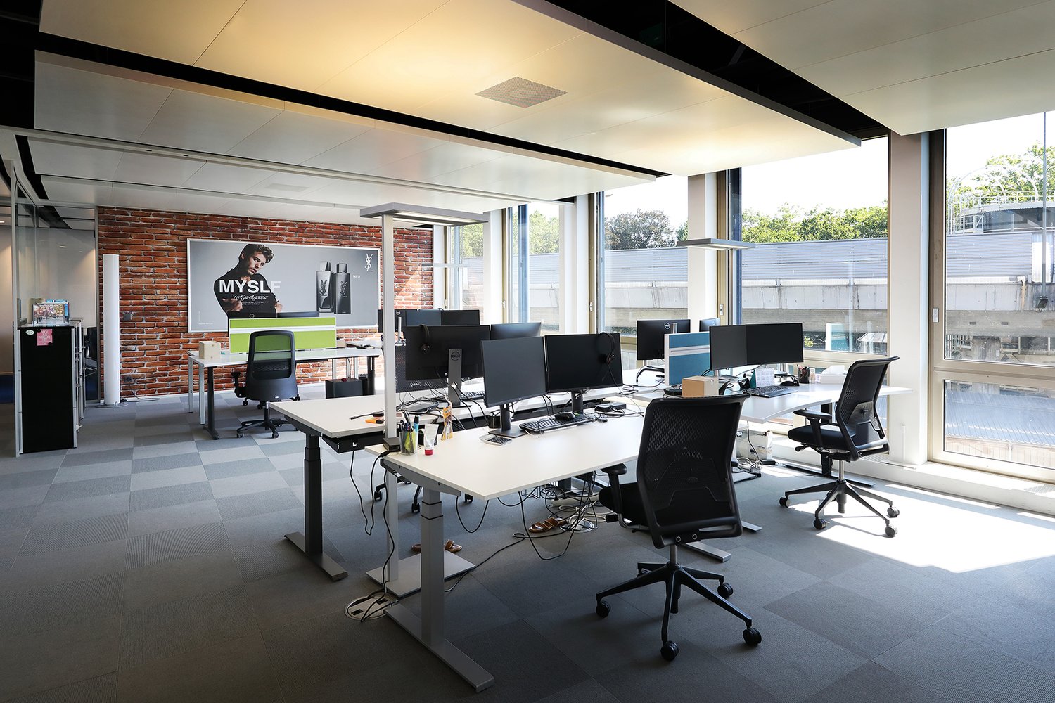 667m² bureau