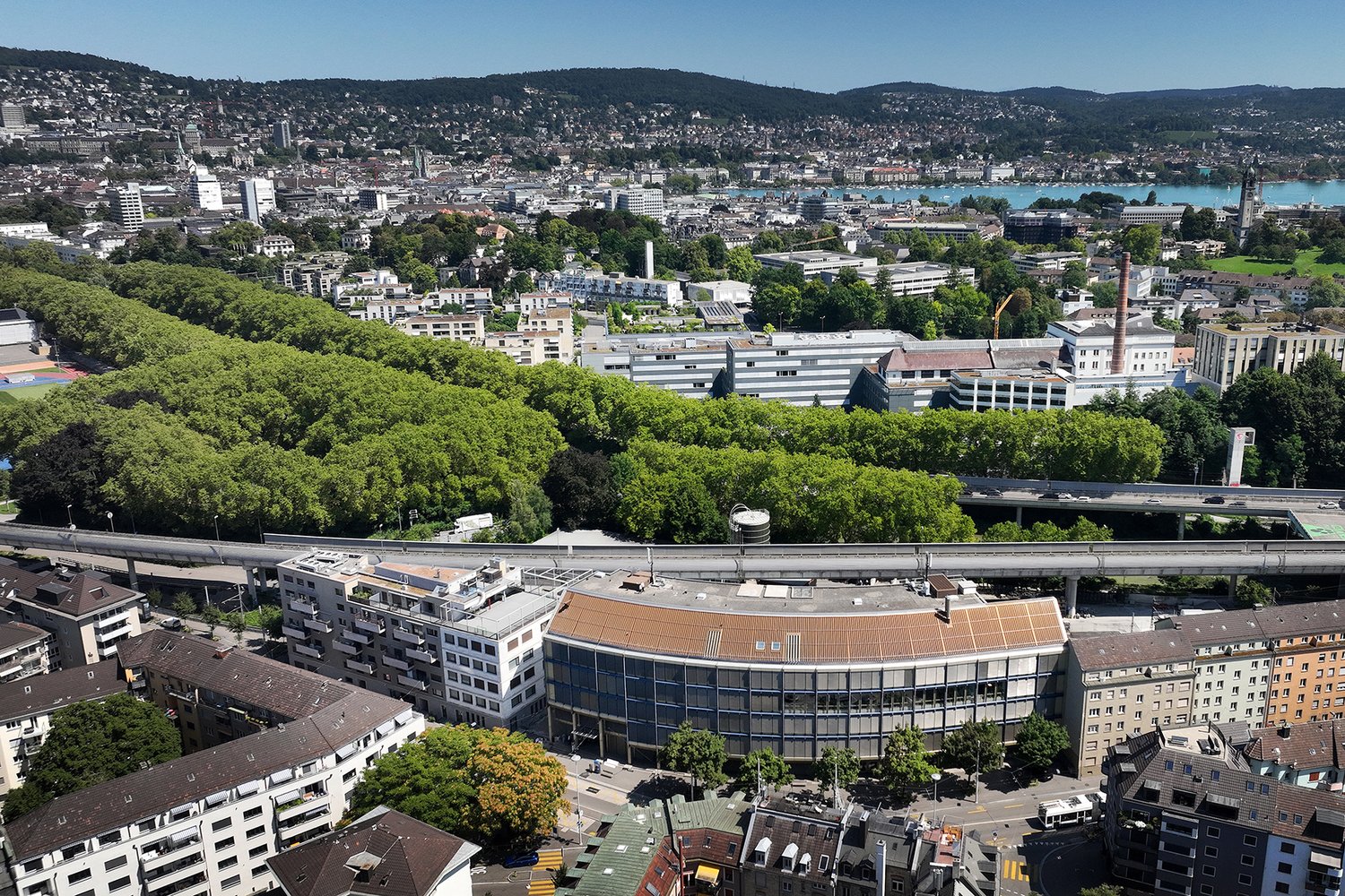 667m² bureau