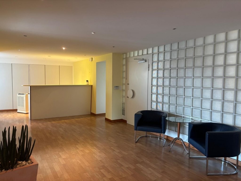 Bureau de 120m²