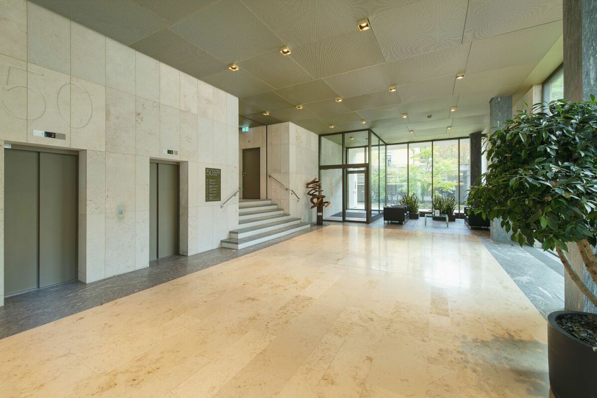 1124m² de bureaux