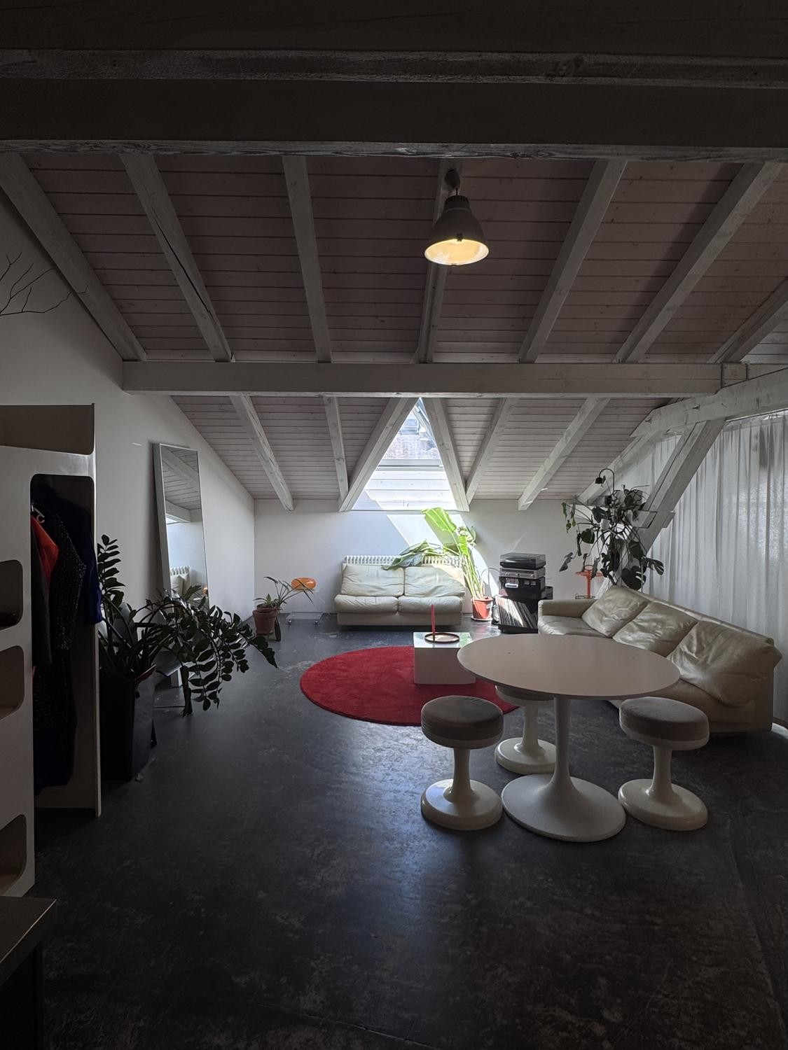 12m² office