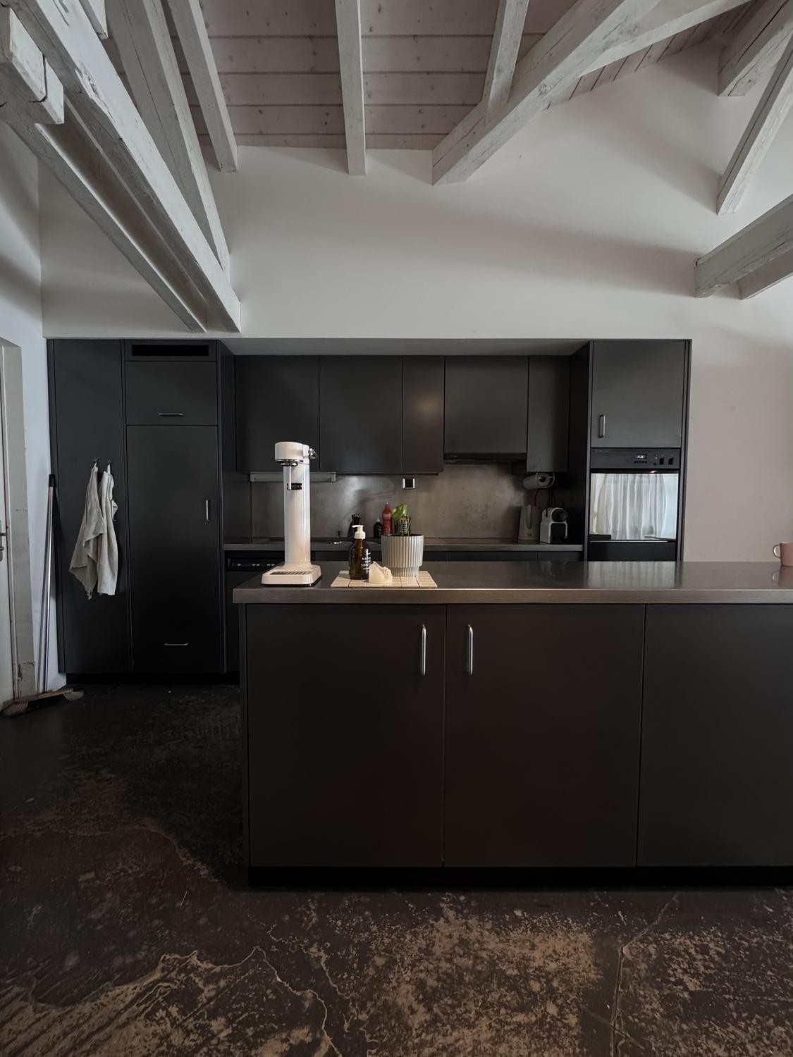12m² office