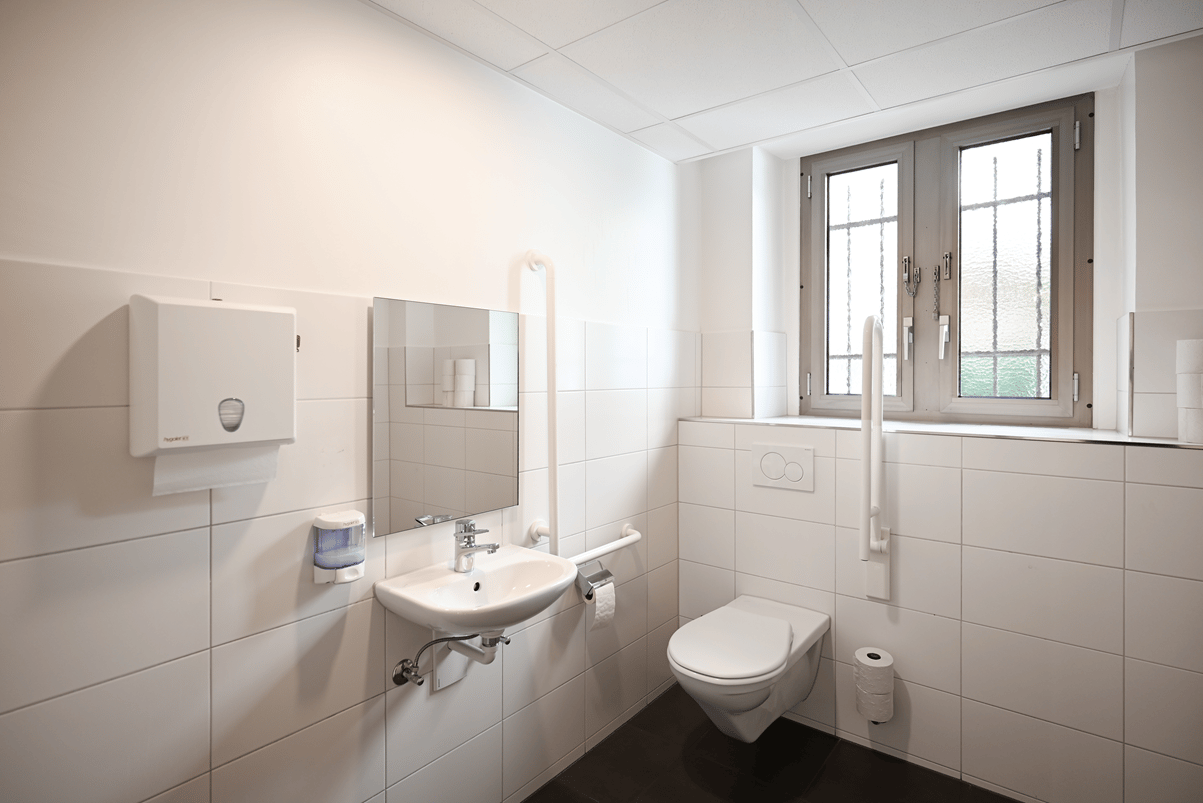249m² commercial