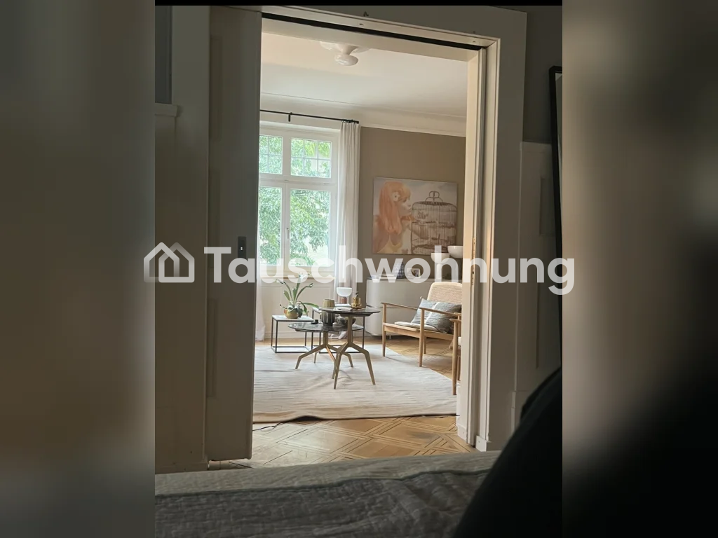 5 rooms apartment