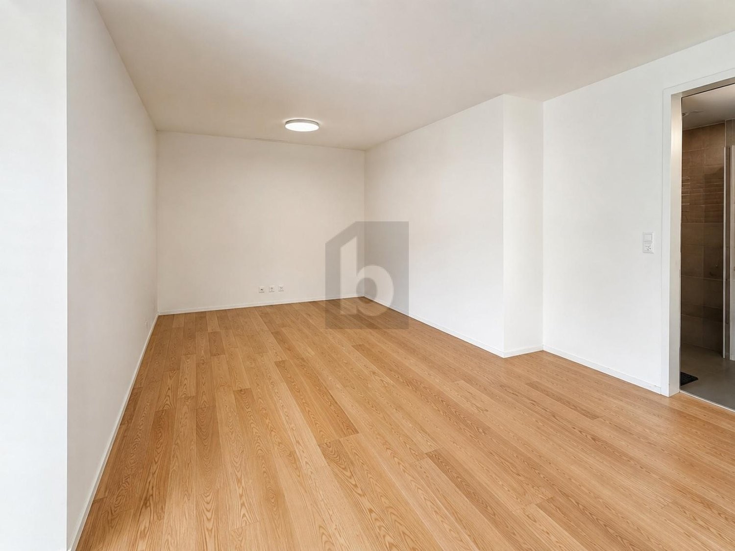 75m² bureau